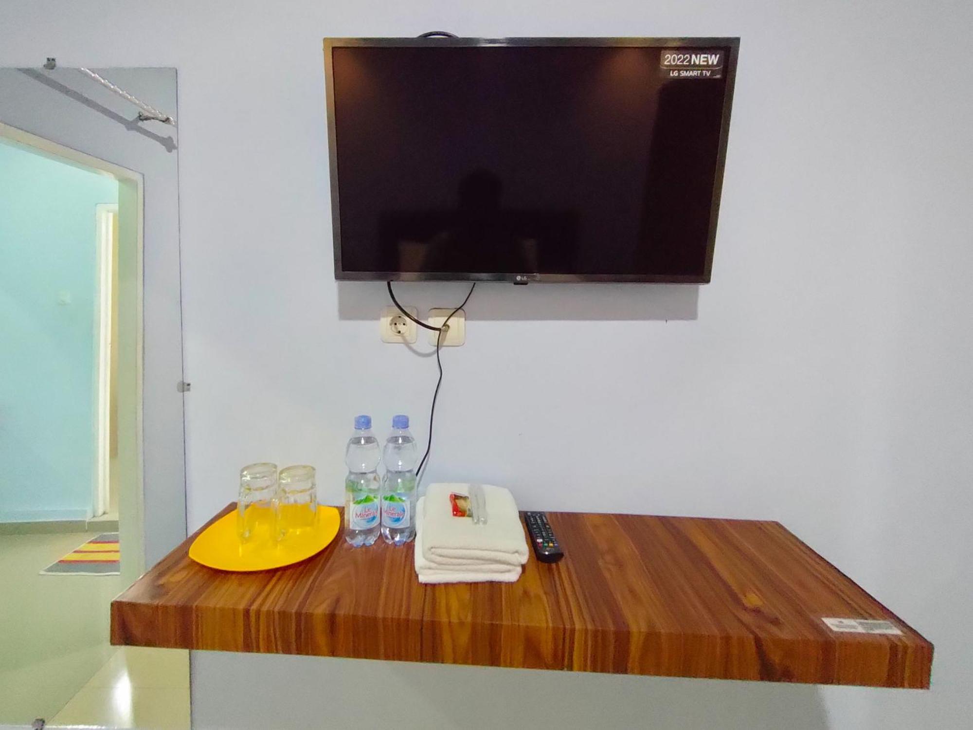 Hotel Reddoorz Syariah Near Stasiun Wates Wates  Exterior foto